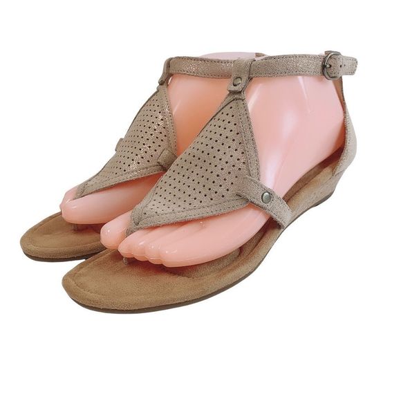 KOOLABURRA By UGG Briona Perforated Amphora Ankle Strap Wedge Sandal - Picture 5 of 11